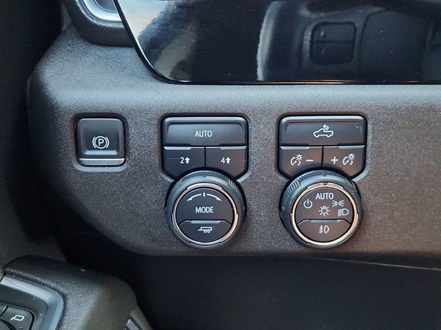 Used 2023 Chevrolet Silverado 1500 RST AWD/4WD image 38