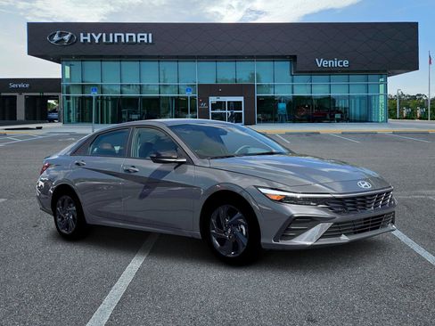 New 2026 Hyundai Elantra Sport FWD image 29