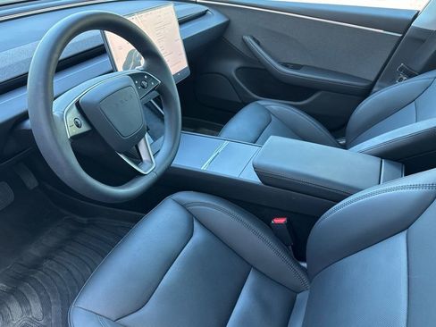 Used 2024 Tesla Model 3 Standard Range image 9
