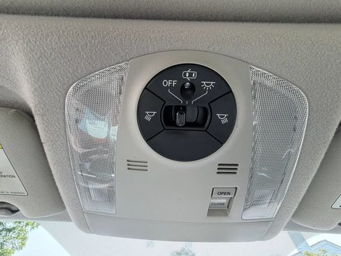 Used 2012 Toyota Prius Three w/ Solar Roof Pkg FWD image 28