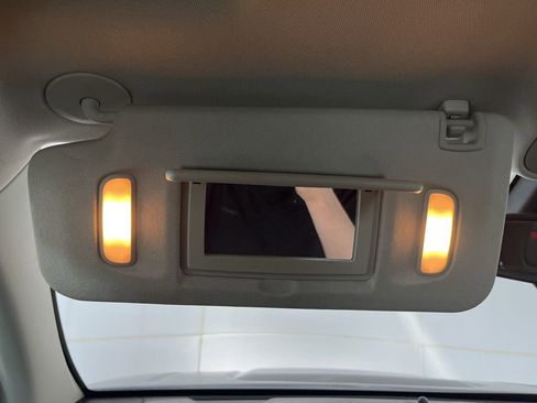 Used 2022 GMC Canyon AT4 image 79