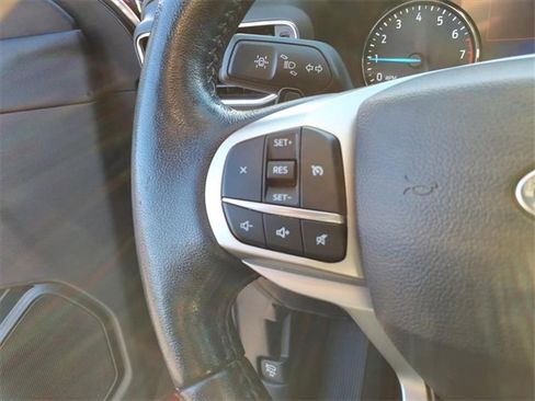 Used 2021 Ford Explorer XLT w/ Equipment Group 202A image 18