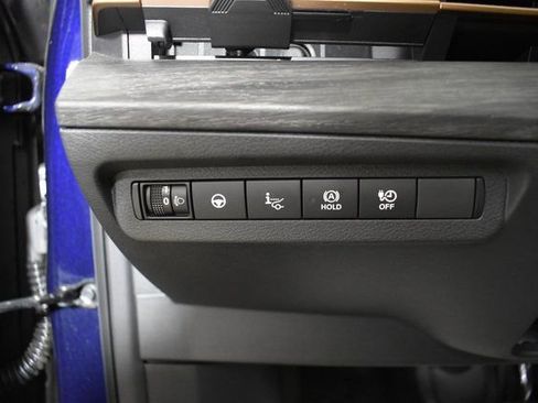 Certified 2023 Nissan Ariya FWD image 14