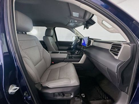 Used 2024 Toyota Tundra Limited image 28