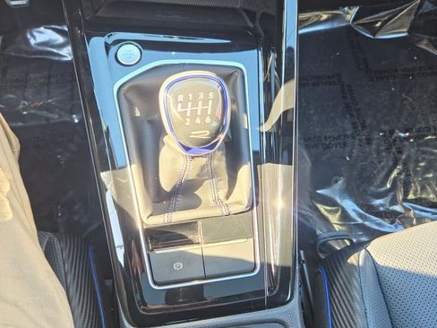 Used 2024 Volkswagen Golf R image 22