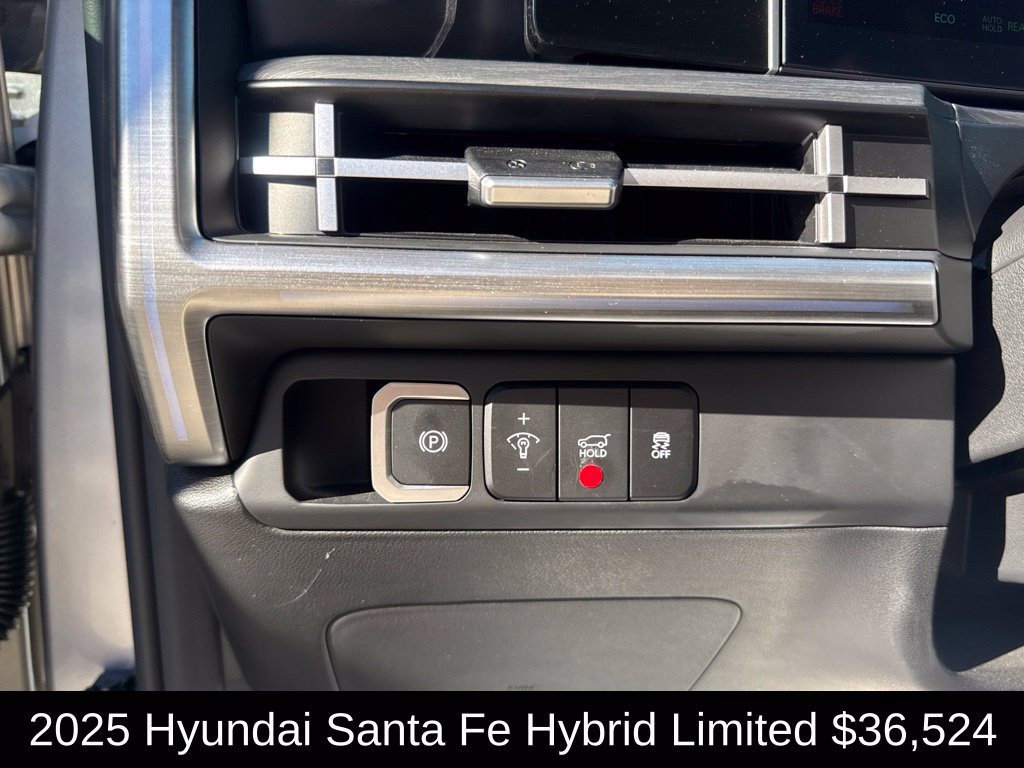 Used 2025 Hyundai Santa Fe Limited FWD image 30