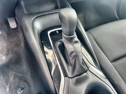 Used 2025 Toyota Corolla LE image 15