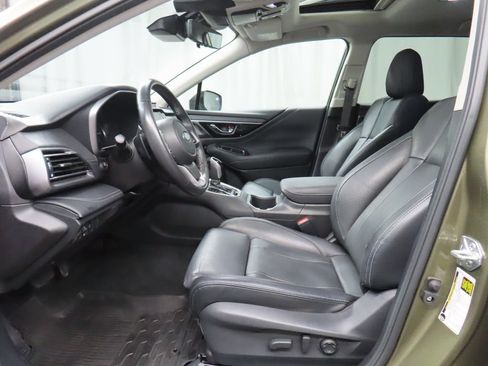 Used 2023 Subaru Outback Touring AWD/4WD image 12