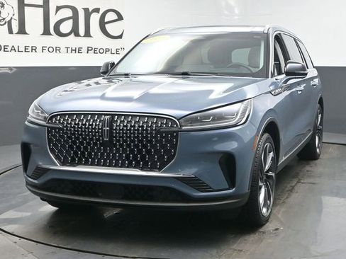 Used 2025 Lincoln Aviator Reserve w/ Equipment Group 201A AWD/4WD image 7