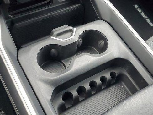 Used 2024 RAM 1500 Big Horn image 32