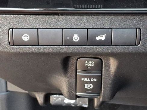 Certified 2025 Nissan Murano SL w/ Cargo Package AWD/4WD image 25