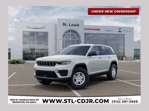 New 2025 Jeep Grand Cherokee Laredo image 1