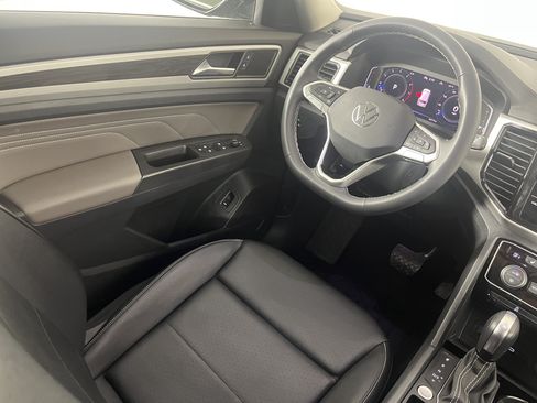 Certified 2023 Volkswagen Atlas SE AWD/4WD image 9