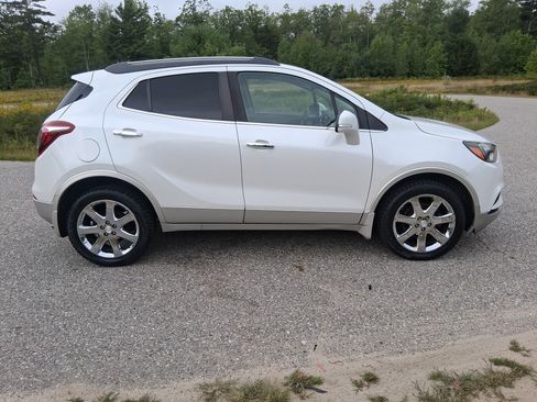 Used 2017 Buick Encore Essence w/ Experience Buick Package AWD/4WD image 4