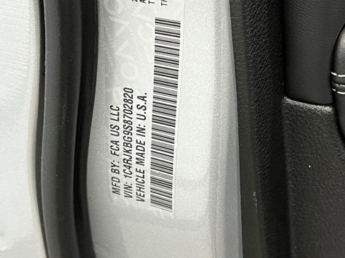 New 2025 Jeep Grand Cherokee L Limited w/ Luxury Tech Group II image 30