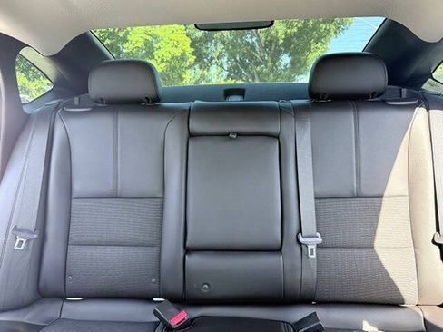 Used 2015 Chevrolet Impala LT w/ Convenience Package FWD image 12
