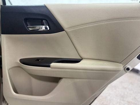 Used 2014 Honda Accord EX-L image 30