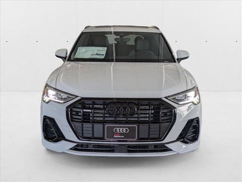 New 2025 Audi Q3 2.0T Premium image 5