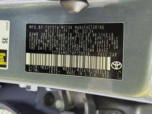 Used 2024 Toyota Corolla LE FWD image 38