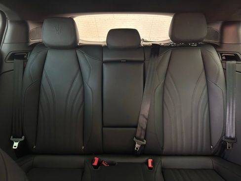 Used 2024 Maserati Grecale GT image 11