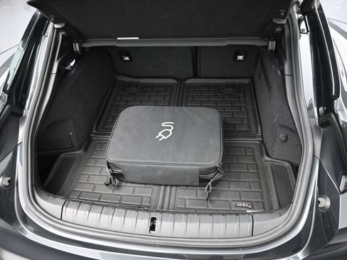 Certified 2023 Porsche Taycan 4 Cross Turismo image 33