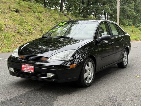 Used 2002 Ford Focus ZTS FWD image 1
