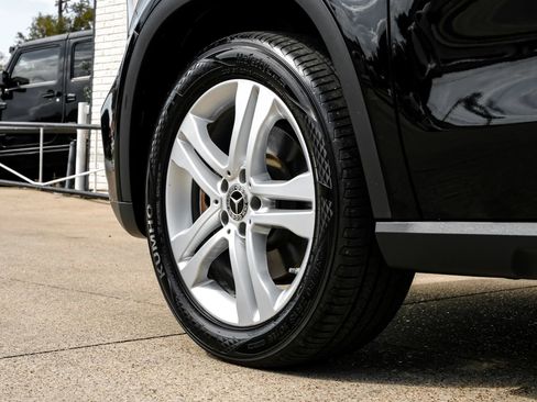 Used 2018 Mercedes-Benz GLA 250 4MATIC w/ Premium Package image 50