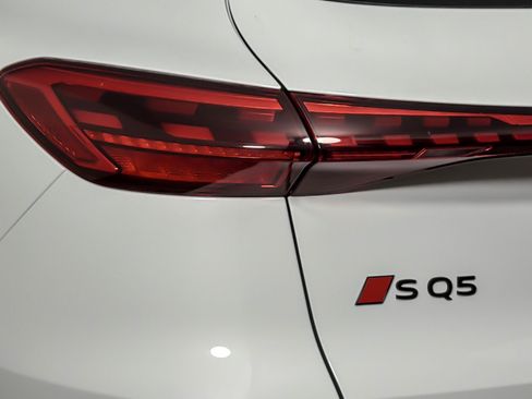 New 2026 Audi SQ5 Premium Plus AWD/4WD image 27