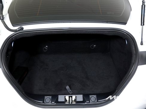 Used 2023 Ferrari Roma image 15