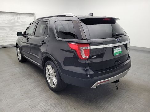 Used 2016 Ford Explorer XLT w/ Equipment Group 202A image 5