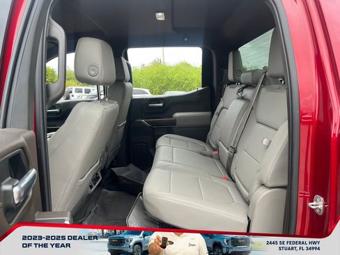 Used 2022 GMC Sierra 1500 SLT image 13