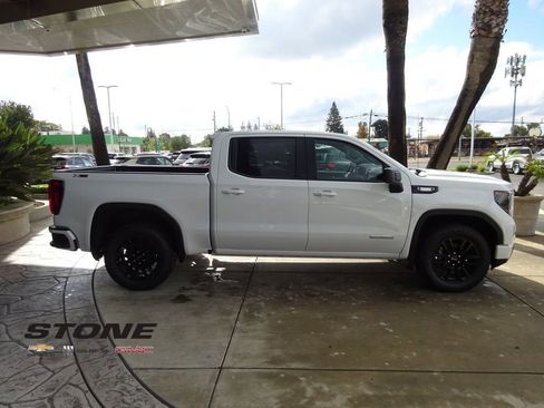 New 2026 GMC Sierra 1500 Elevation image 10