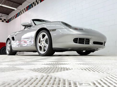 Used 2001 Porsche Boxster S RWD image 19