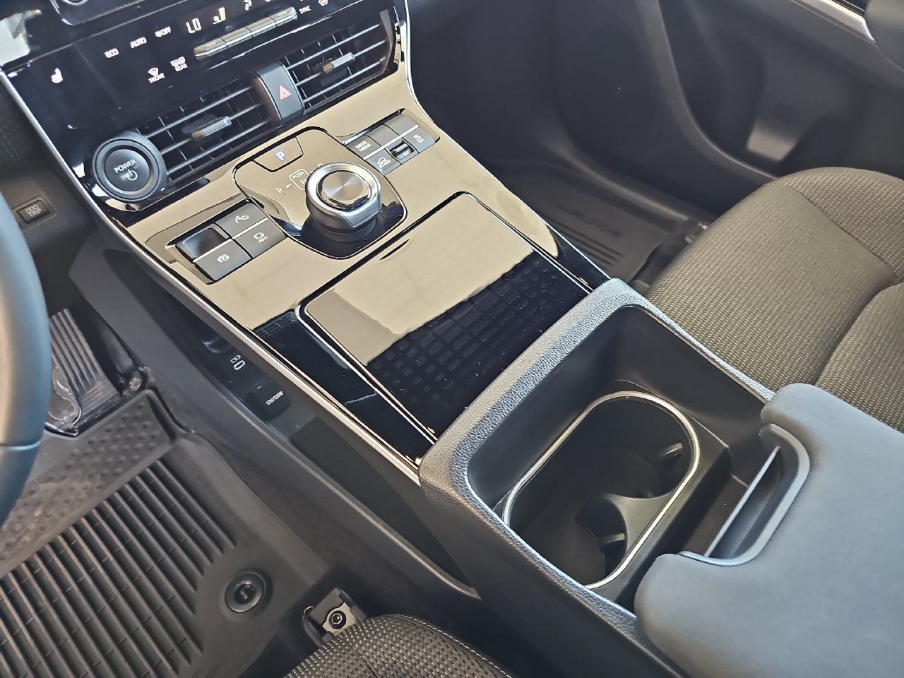 Certified 2023 Subaru Solterra AWD image 30