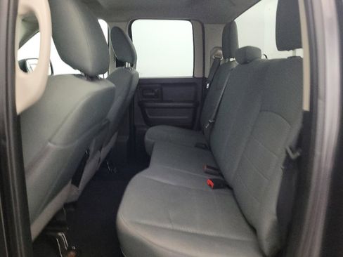 Used 2018 RAM 1500 Express AWD/4WD image 18