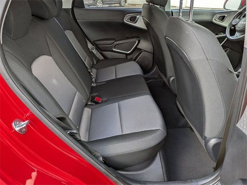 Used 2024 Kia Soul LX w/ Option Group 015 image 17