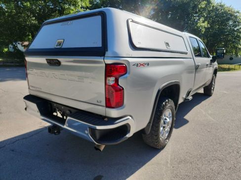 Used 2023 Chevrolet Silverado 2500 LT w/ Convenience Package AWD/4WD image 13