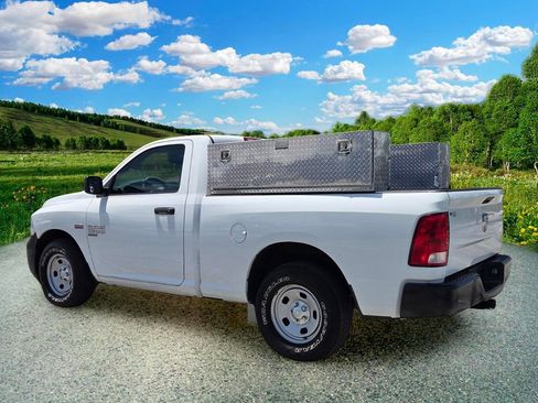 Used 2019 RAM 1500 Tradesman RWD image 4