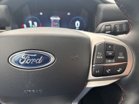 New 2026 Ford Explorer Active w/ Active Comfort Package image 21