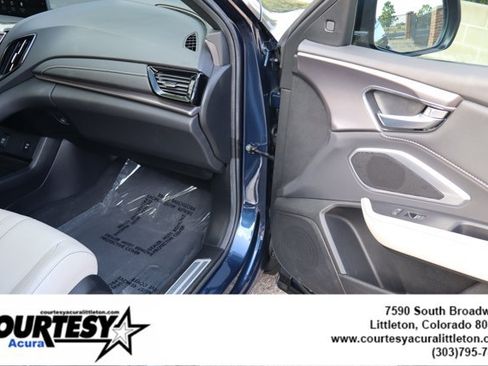 Certified 2025 Acura RDX SH-AWD image 35