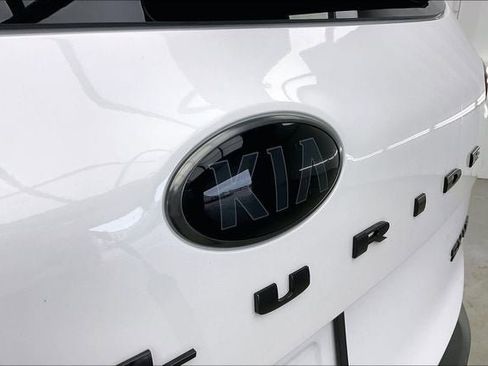 Used 2021 Kia Telluride SX w/ SX Prestige Package image 32