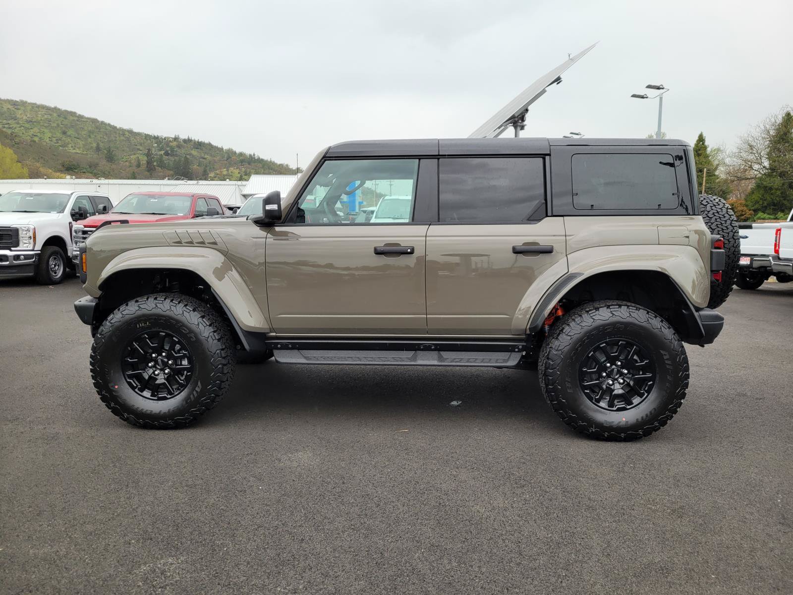 New 2026 Ford Bronco Raptor AWD/4WD image 8