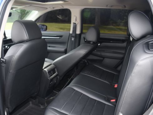 Used 2024 Honda CR-V EX-L image 17