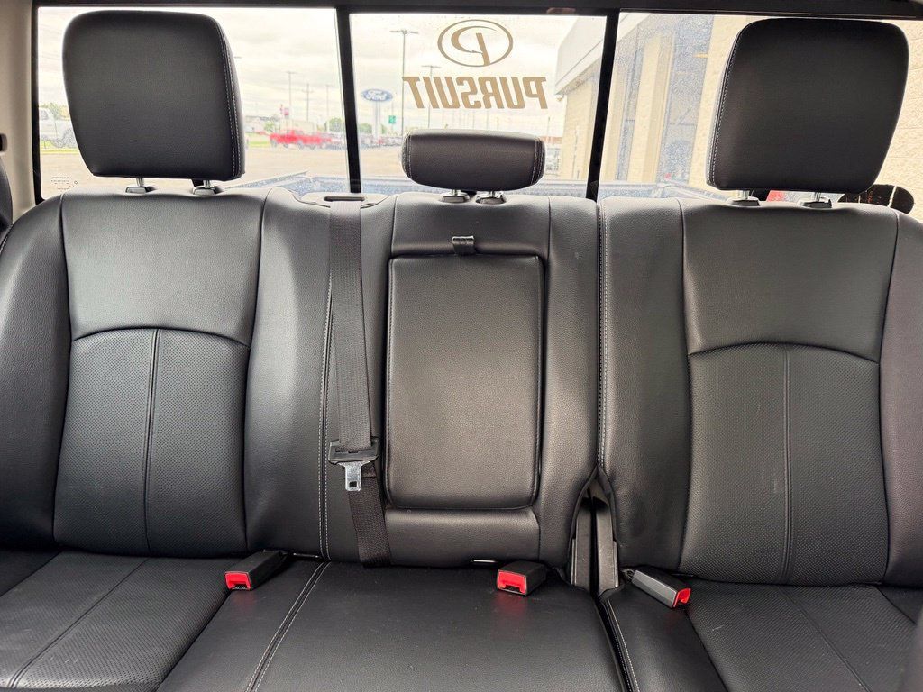Used 2018 RAM 1500 Laramie AWD/4WD image 17