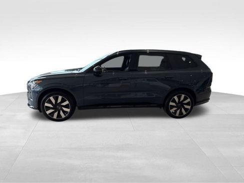 New 2025 Volvo EX90 Ultra image 3