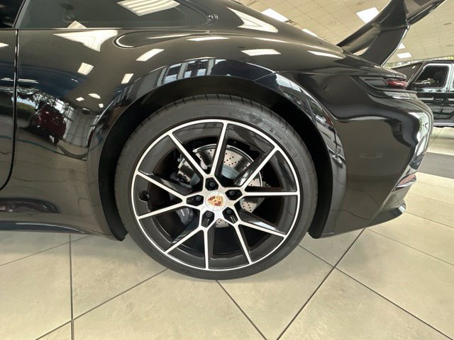 Used 2026 Porsche 911 Carrera RWD image 14