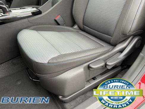 New 2026 Chevrolet Trax LT w/ Driver Confidence Package image 12