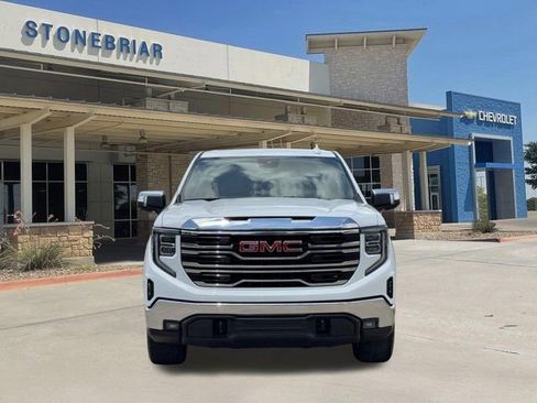 Used 2023 GMC Sierra 1500 SLT w/ SLT Premium Package AWD/4WD image 9