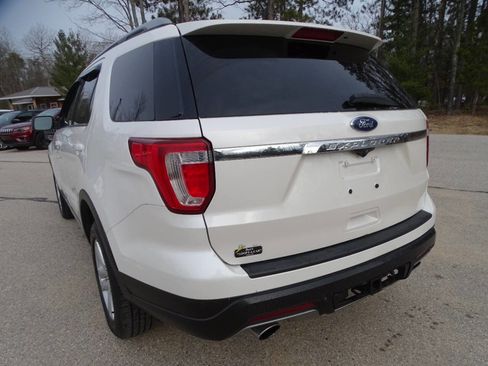 Used 2019 Ford Explorer XLT w/ Equipment Group 202A image 10