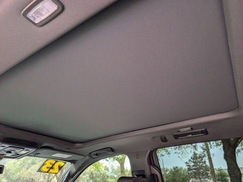 Used 2023 Chevrolet Tahoe RST w/ Luxury Package image 23